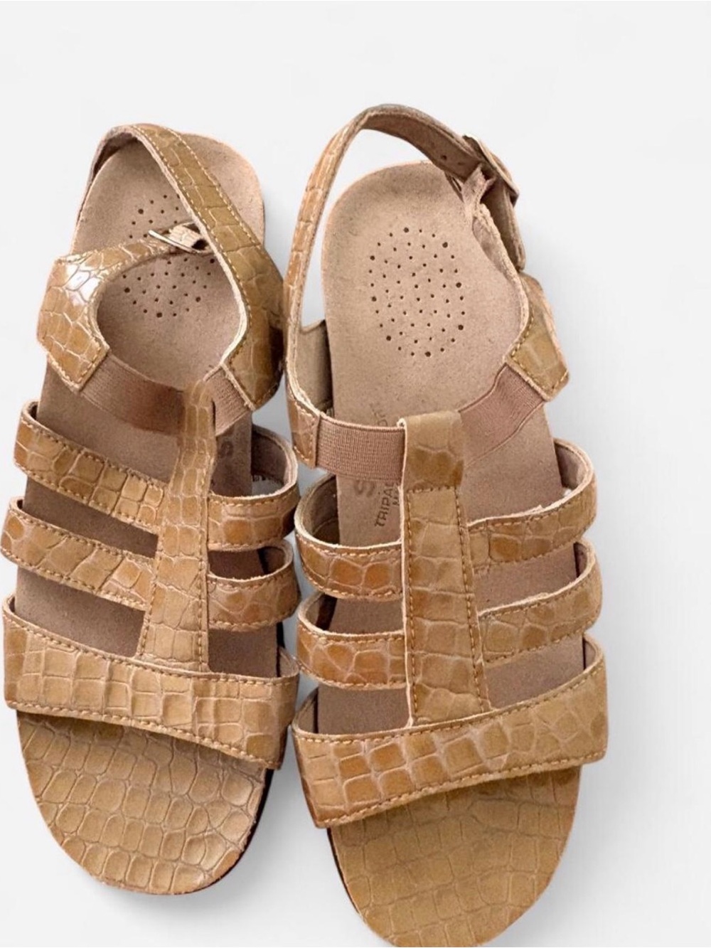 Comfortable Tan Women's Strappy Sandals